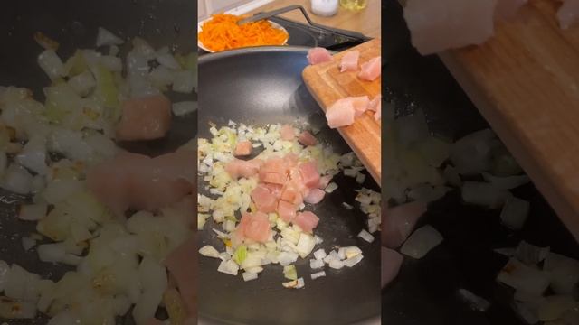 Плов с Куриной Грудкой и Золотистой Морковью смотреть онлайн