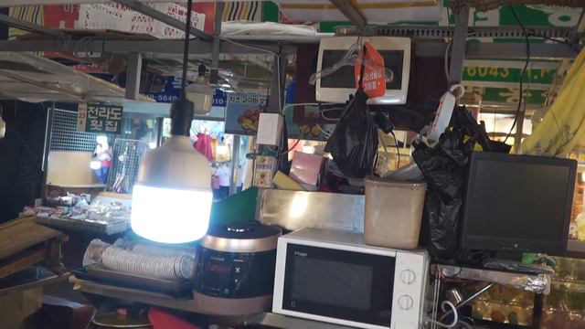 Grandma's wonderful pot ramen! [Shin Ramyun, Buldak Ramen, Chapagetti, Jin Ramyun] Gwangjang Market смотреть онлайн