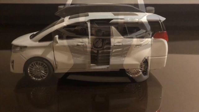 Toyota Alphard Toy смотреть онлайн