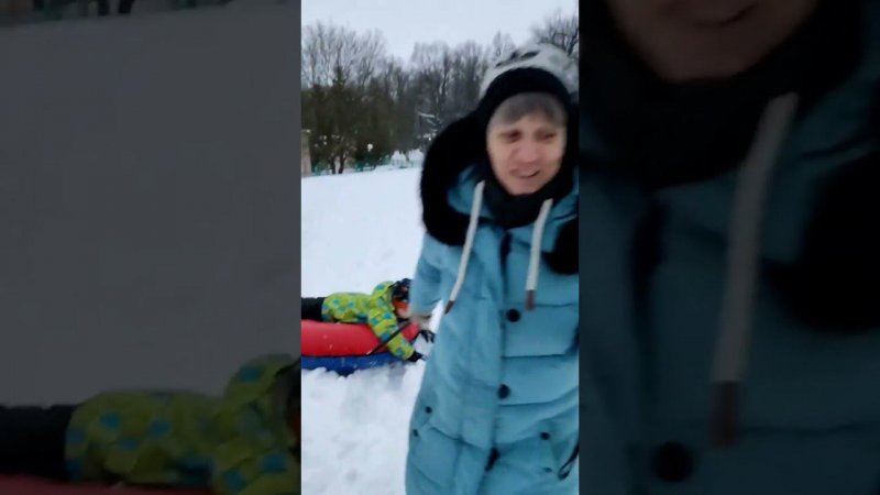 Веселые покатушки на ватрушке Фореста Фестиваль Парк