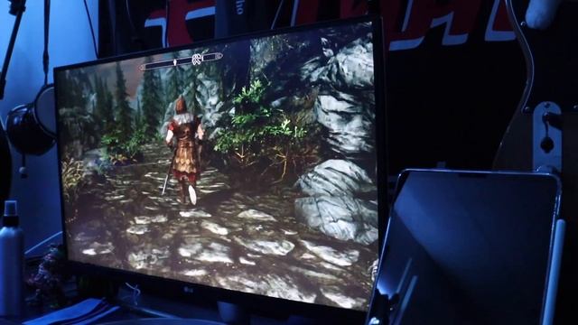 Skyrim Anniversery Edition On Macbook Pro 2012 With windows 10 смотреть онлайн