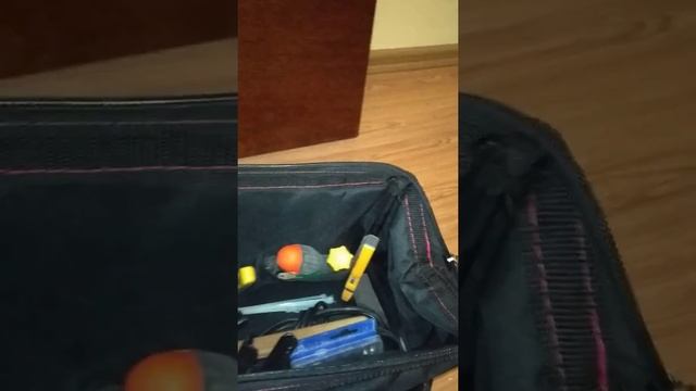 Что в моей сумке электрика.Обзор смотреть онлайн