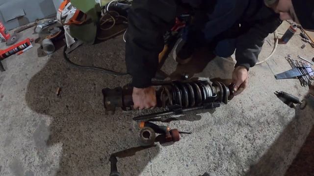 Anschlagpuffer & Staubschutzbalg erneuern - Nissan Micra K10 #quicktutorial #performanceshawn