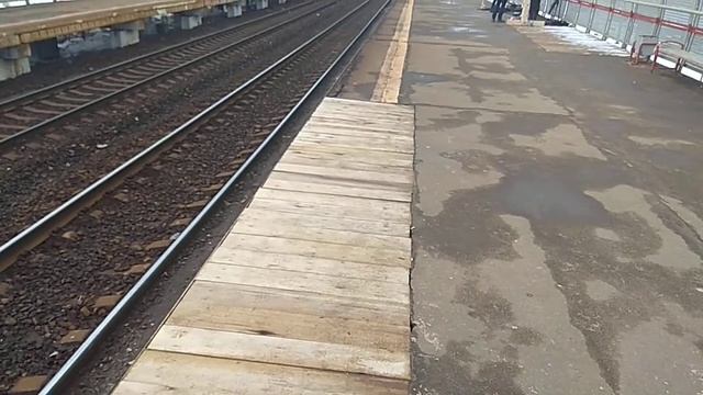 Ремонт асфальтового покрытия на ж/д платформе Отрадное (23.03.2021) смотреть онлайн