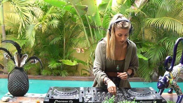 DJ Set 2023 | Alexia Garcia Live House Set At Tulum DJ Academy смотреть онлайн