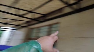 Навес для террасы-балкона. Навес с битумной черепицей и крутыми столбами