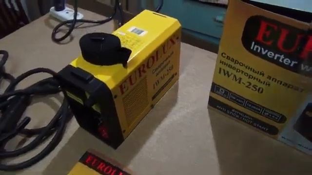 Сварочный аппарат инверторный EUROLUX IWM 250 смотреть онлайн