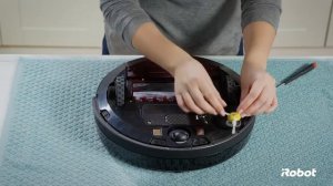 Как почистить боковую щетку робота пылесоса Roomba