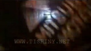 Проекторы эмблемы установить в двери авто