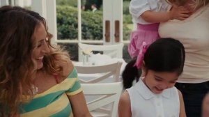 Alice Eve braless – Sex and the City 2 2010