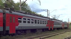 Электропоезд ЭД9Э-0033 отправляется со станции Сормово, Нижний Новгород