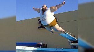 Назло рекордам! В Госдуме предложили обязать чиновников прыгать в воду | пародия «Старик Козлодоев»