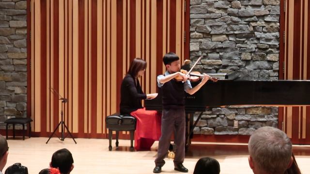 Da-Wei (10 yrs): Kabalevsky's Violin Concerto in C major (Op. 48) смотреть онлайн