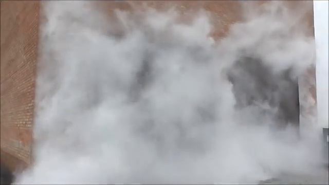 Тушение возгорания на складах высокостеллажного хранения