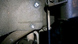 Vesta крепление подкрыльника