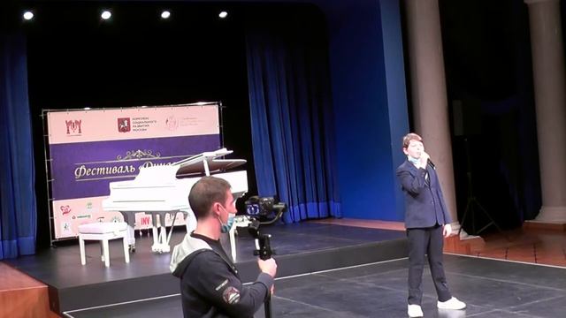И. Самарина «Мама, помнишь, что такое детство?» Читает Оськин Максим