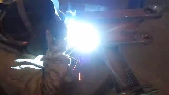 Сварочный полуавтомат Тесла MIG MAG MMA 350- 15. Видео обзор. смотреть онлайн