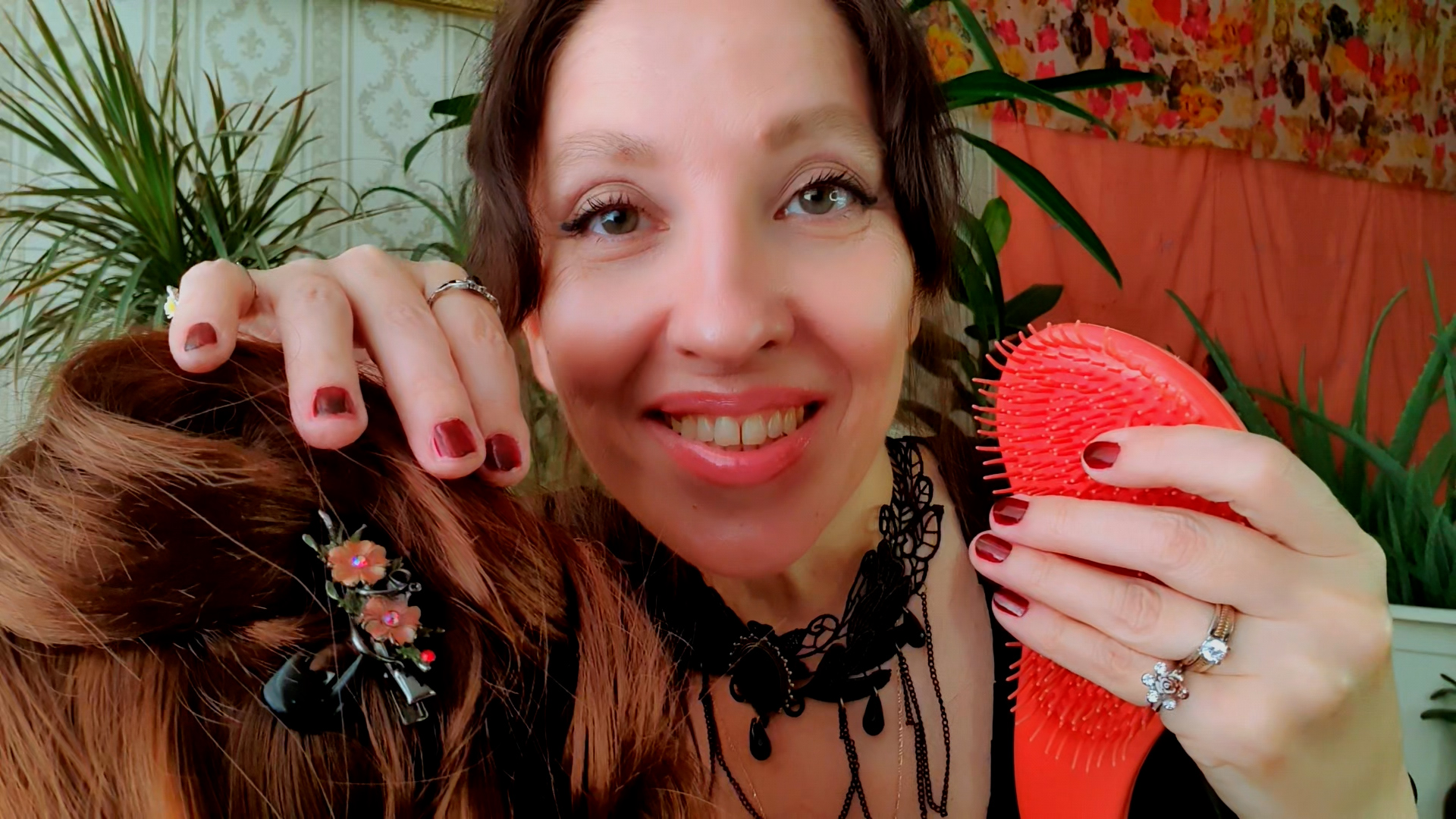 АСМР Расчесываем ВОЛОСЫ I Заколки на волосы