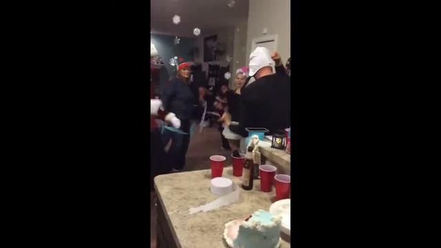 Dec 5, 2015. One year anniversary party!! Playing quest game, final quest !!! смотреть онлайн