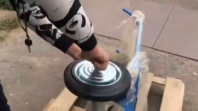 Двухколёсная грузовая тележка до 250кг на литых колёсах смотреть онлайн