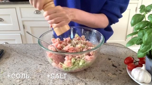 Как приготовить КОТЛЕТЫ БЕЗ ХЛЕБА С КАБАЧКОМ! Котлеты диетические в соусе! Котлеты из индейки Рецеп