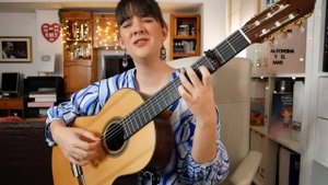 Alfonsina y el Mar y su TRÁGICA historia por Paola Hermosín