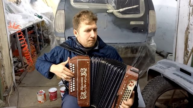 Ноябрьский разогрев пальцев, пробежка по аккордам, какой-то случайный наигрыш) смотреть онлайн