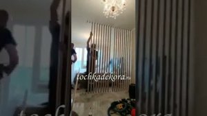 Монтаж перегородки из декоративного бруса МДФ. Tochkadecora.ru