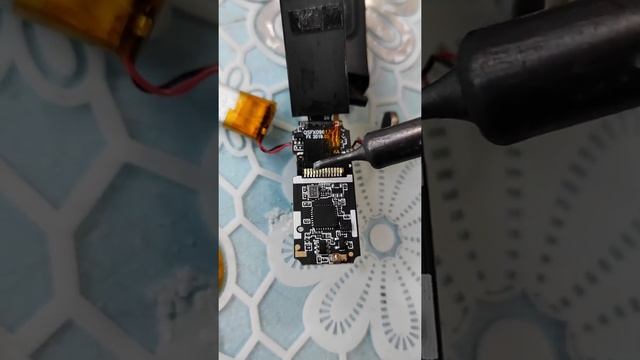 Что внутри у самых дешевых смарт часов? смотреть онлайн