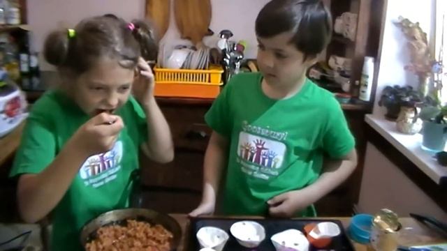 Корзинки из лаваша с фаршем очень полюбились нам!
