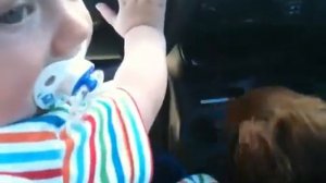 Такса и ребенок