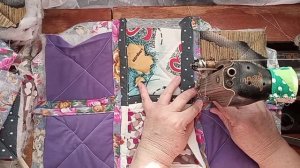 шью одеяло из квадратов 15*15 и 20*20 плюс синтепон