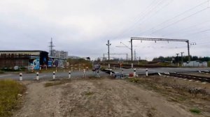 ЖД переезд со шлагбаумом  /Видео про поезда и электрички