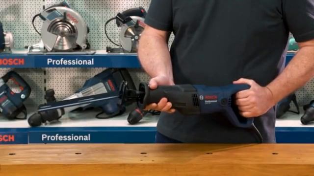 Serra Sabre 1200W 220V GSA 120 com lâmina Bosch смотреть онлайн