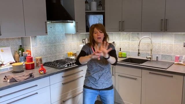 Hrátky s Oskárkem 6. Děti a domácí kompostér, funguje to vůbec? Nakonec i slíbený recept. смотреть онлайн