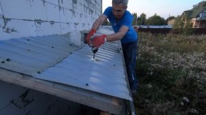 Построил простой навес для хранения пиломатериала