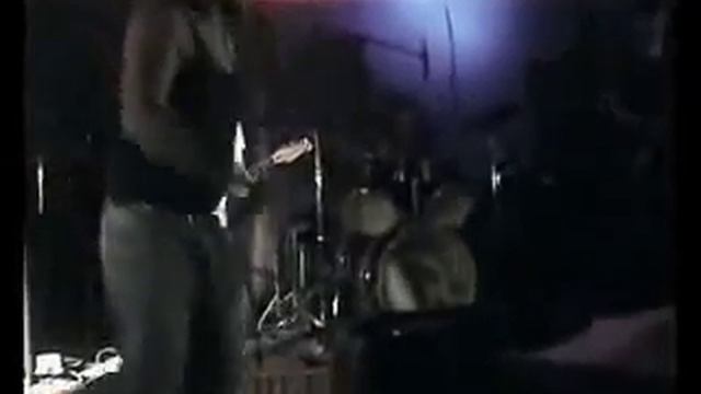 1й Раздел - Сиськи, жопа.avi смотреть онлайн