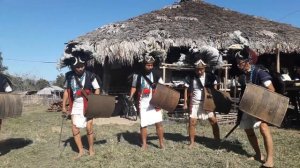 Устрашающий танец воинов племени апатани