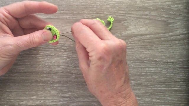 Crochet Diving Frog Tutorial - Crochet Applique Tutorial