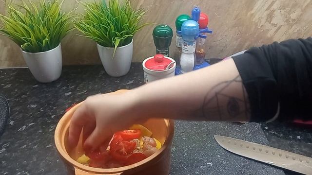Вкусный обед в горшочке. Все просто и быстро! Картошка с мясом