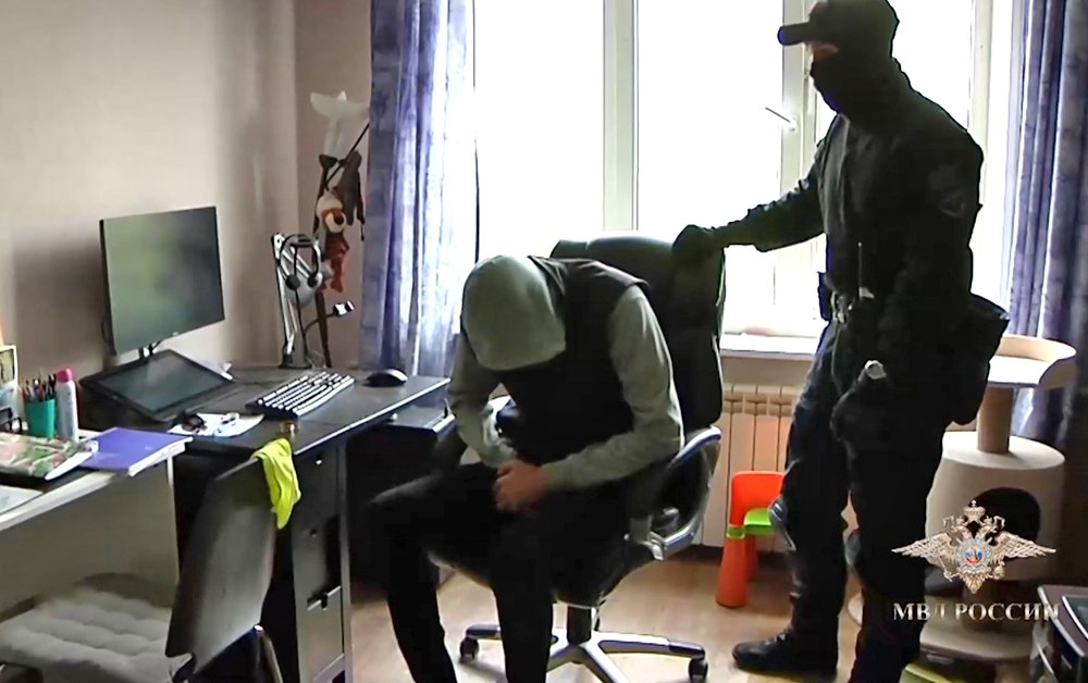 В России задержали организаторов сети Telegram-каналов за вымогательство / События на ТВЦ