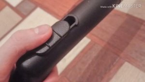 Для чего отверстие на ручке пылесоса