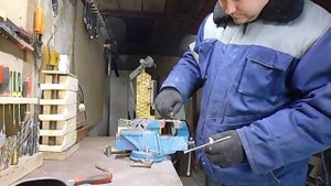 Мечикодержатель на скорую руку.