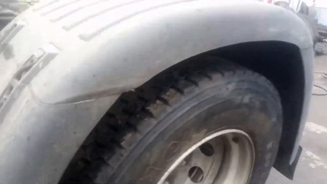 Обул новую резину на ведущую ось. смотреть онлайн