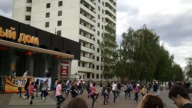 Флешмоб памяти Майкла Джексона