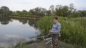 Ловля карпа в жаркую погоду летом на пруду Липов Лог