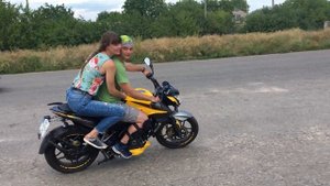 IMG 0341 Учимся ездить на байке вдвоём...