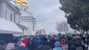 Киево-Печерская Лавра 31.03❗ТОЛПЫ ЛЮДЕЙ СТОЯТ СТЕНОЙ❗НАЧАЛОСЬ 5 минут назад❗Киев.