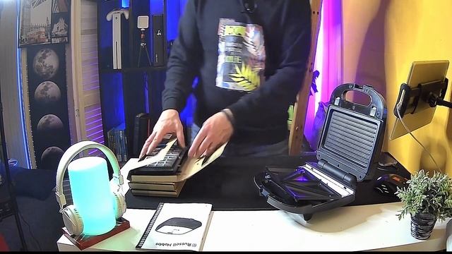 Appareil à Croque-monsieur 3 en 1 Russell Hobbs смотреть онлайн