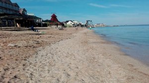 Отдых в Крыму на море летом песчаные пляжи Золотой пляж Феодосия